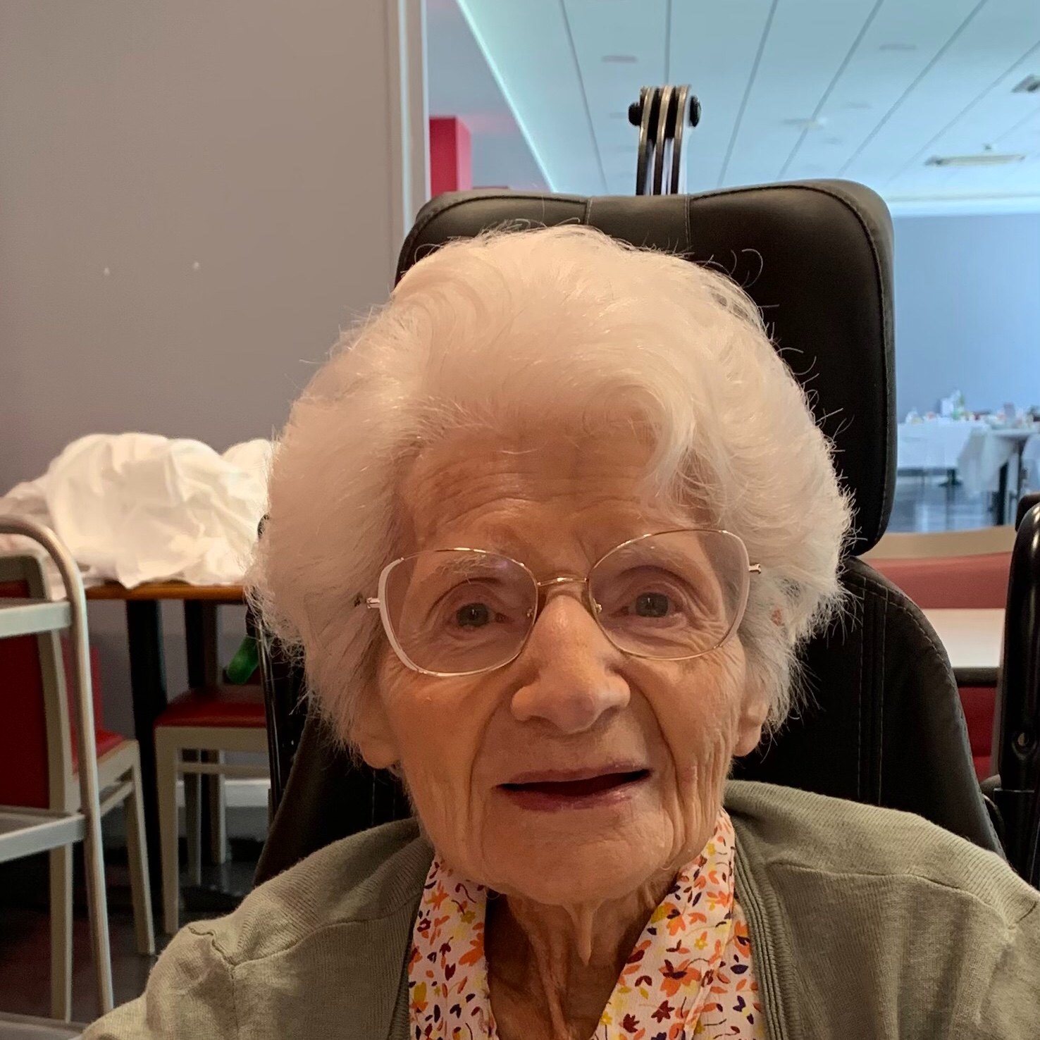 Photo de Jeannine DE PUNIET