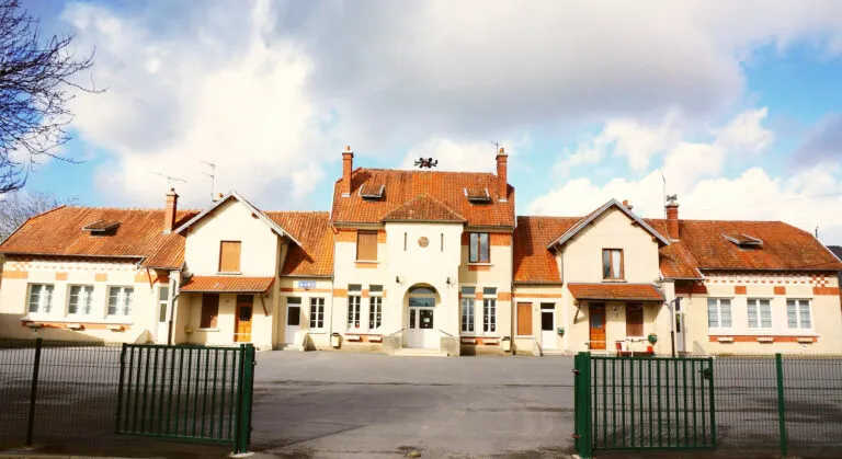 Juvincourt-Et-Damary   (02190)