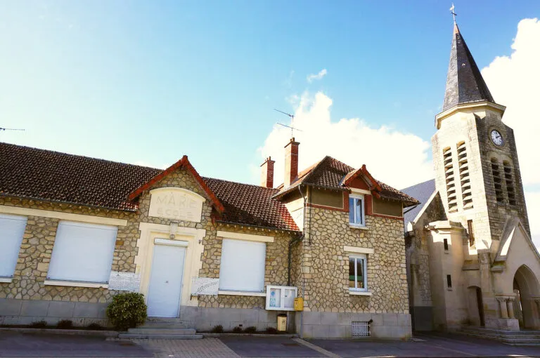 La Ville-Aux-Bois-Lès-Pontavert  (02160)